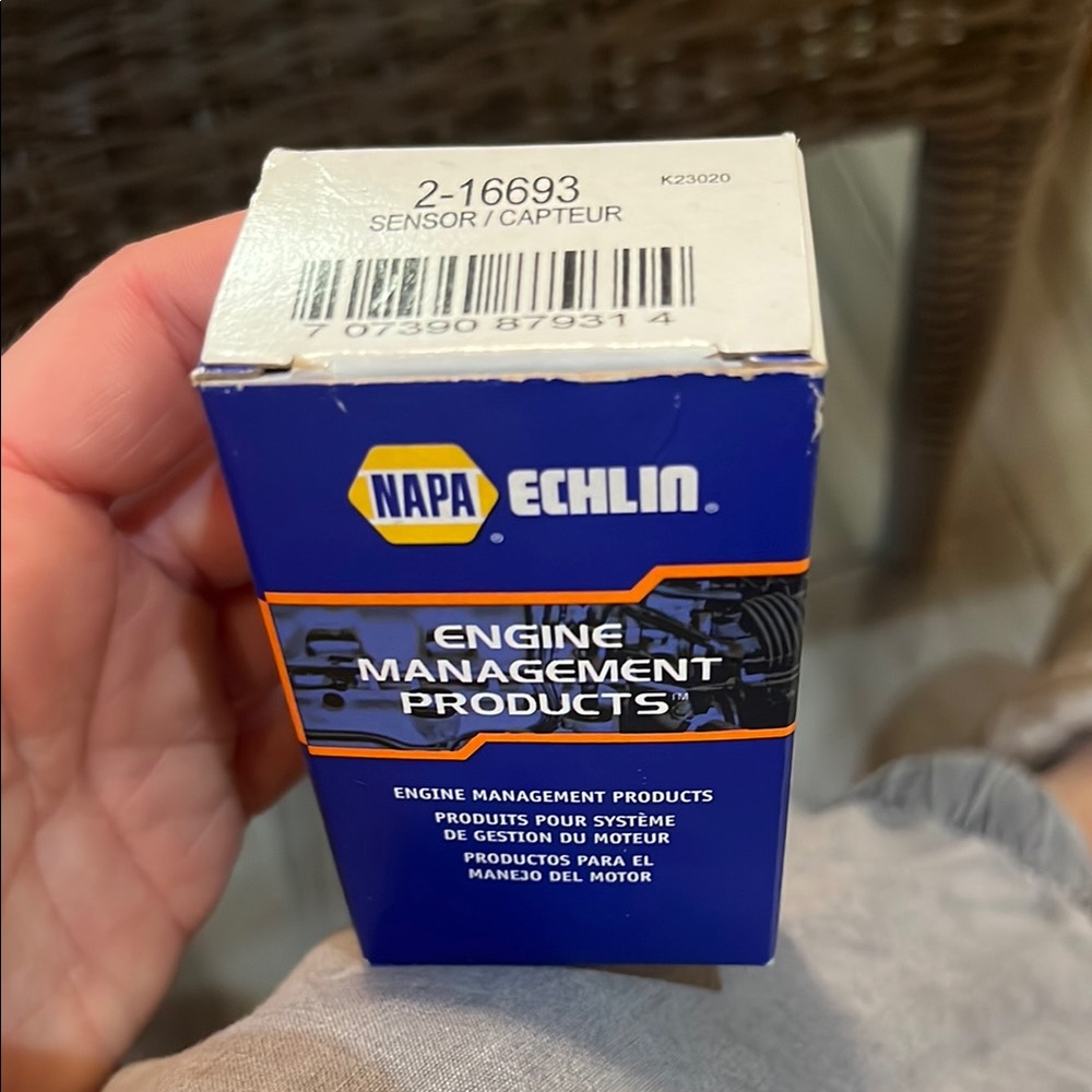 NAPA Echlin Engine Management Sensor 1999 6 cylinder 4.0L Toyota Tacoma